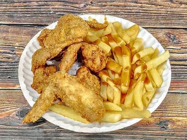 4 Fried Wings.